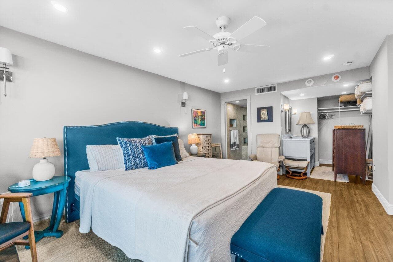 5600 N FLAGLER Drive PH108 photo 17