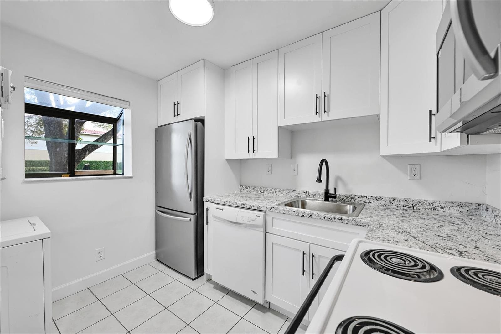 109 Gardens Drive 103 photo 10