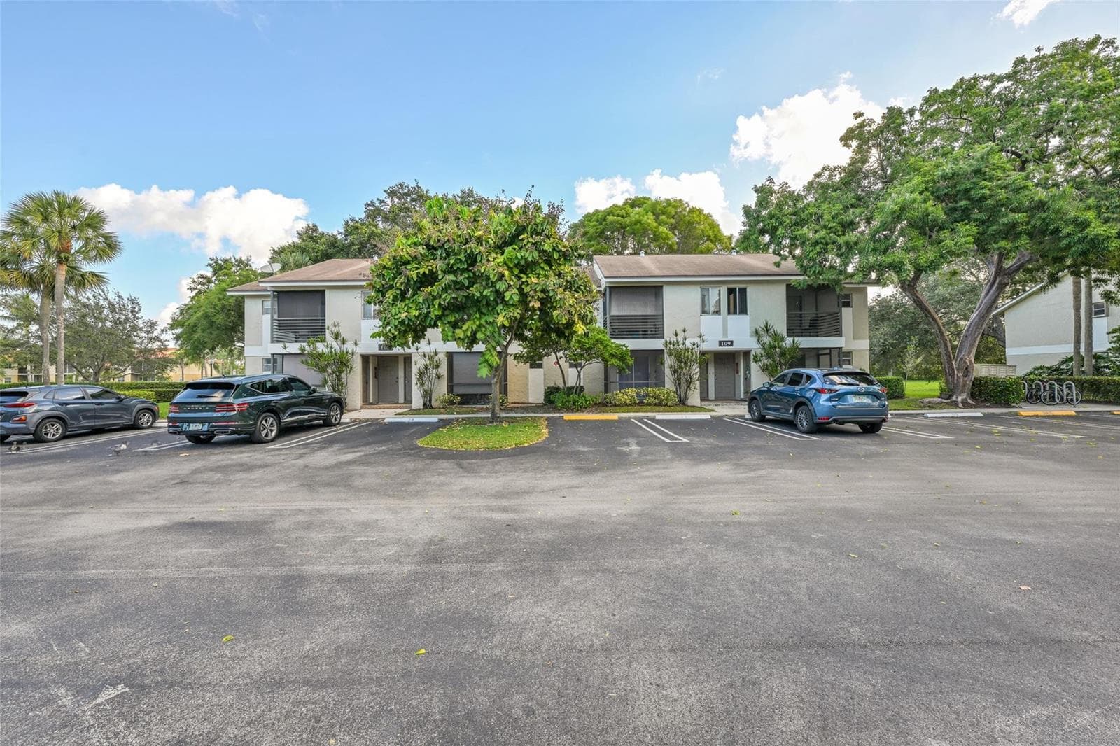 109 Gardens Drive 103 photo 18