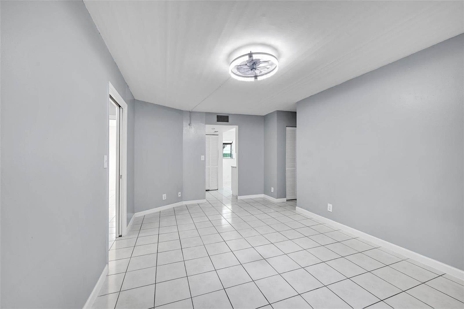 109 Gardens Drive 103 photo 8