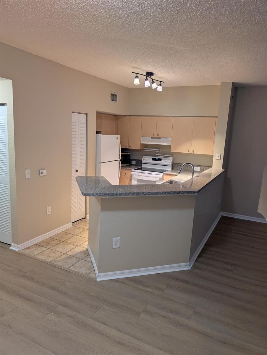 280 CRESTWOOD Circle 205 photo 20