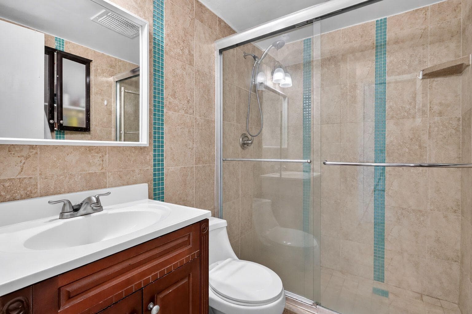 467 GOLDEN ISLES Drive 107 photo 11