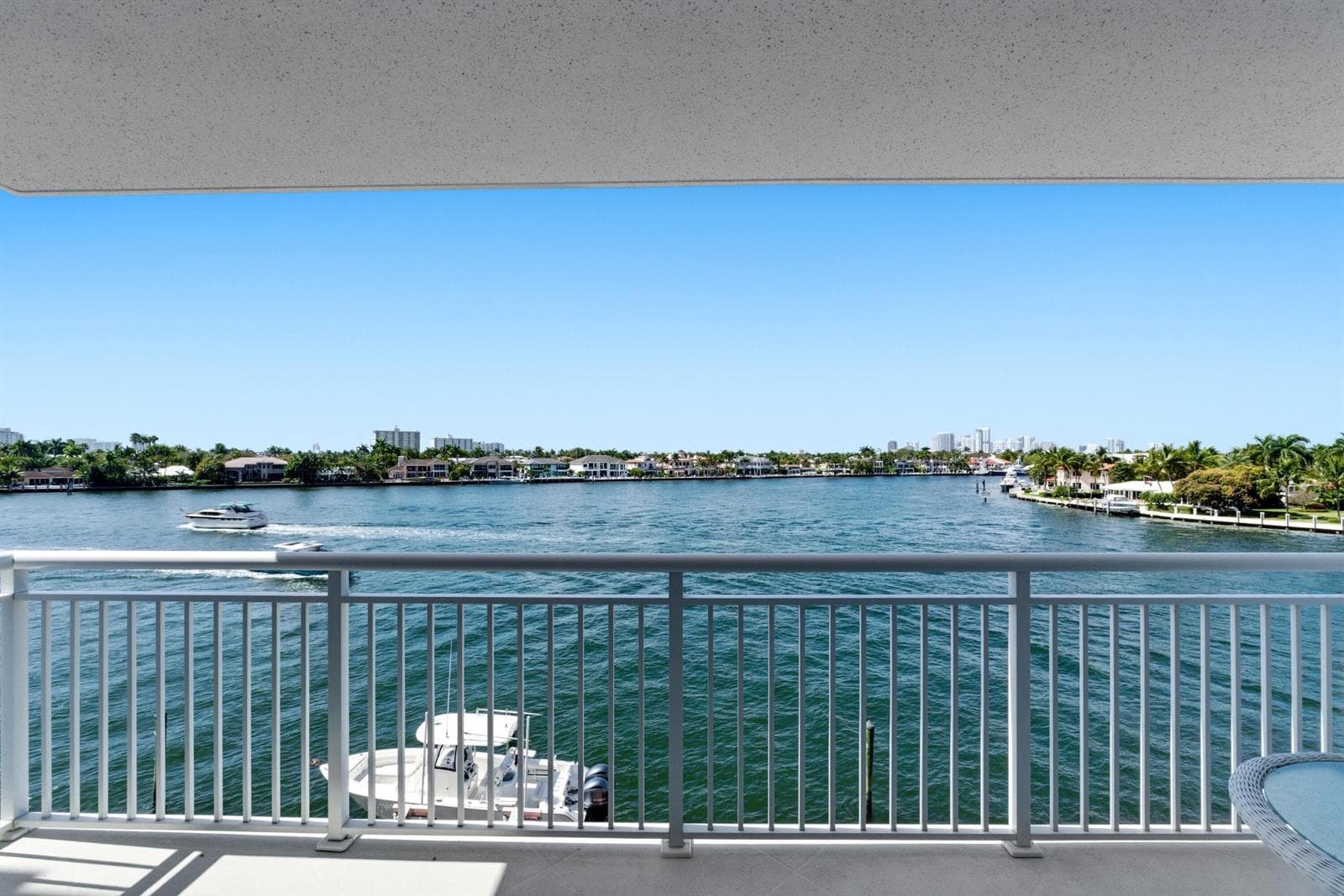 511 BAYSHORE Drive 410 photo 2