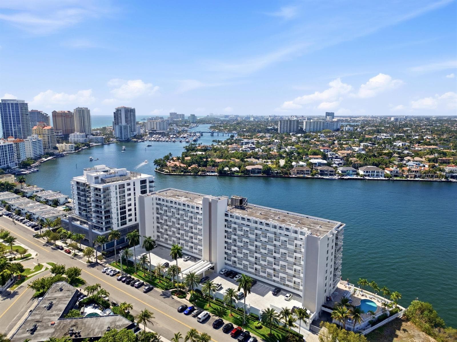 511 BAYSHORE Drive 410 photo 1
