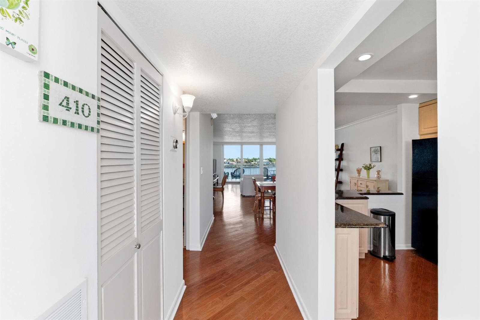511 BAYSHORE Drive 410 photo 11
