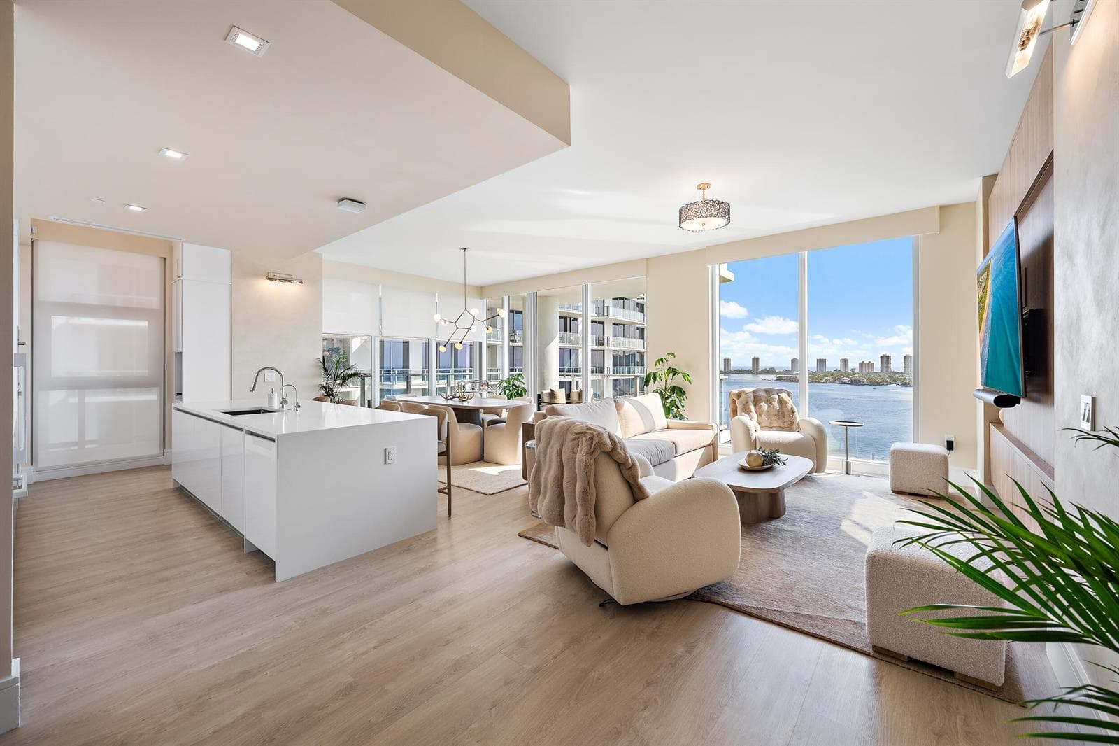 220 Lake Shore Drive 1402 photo 1
