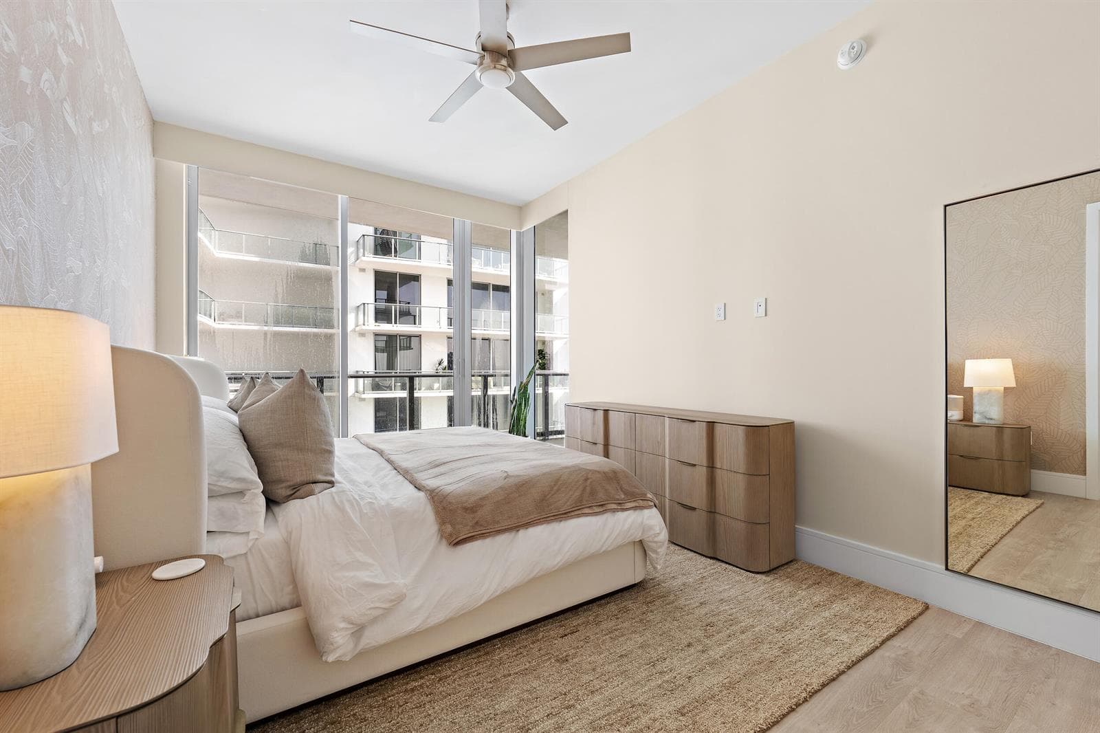 220 Lake Shore Drive 1402 photo 15
