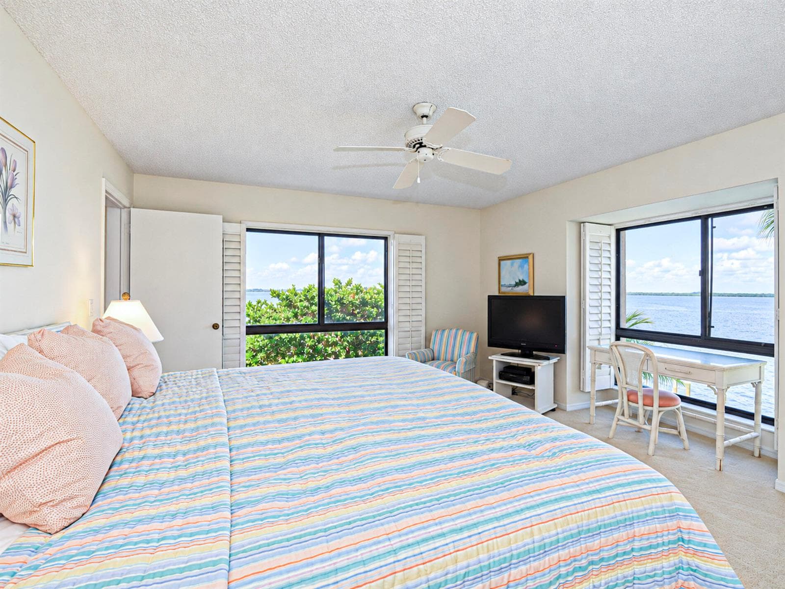 1860 Bay Road photo 17