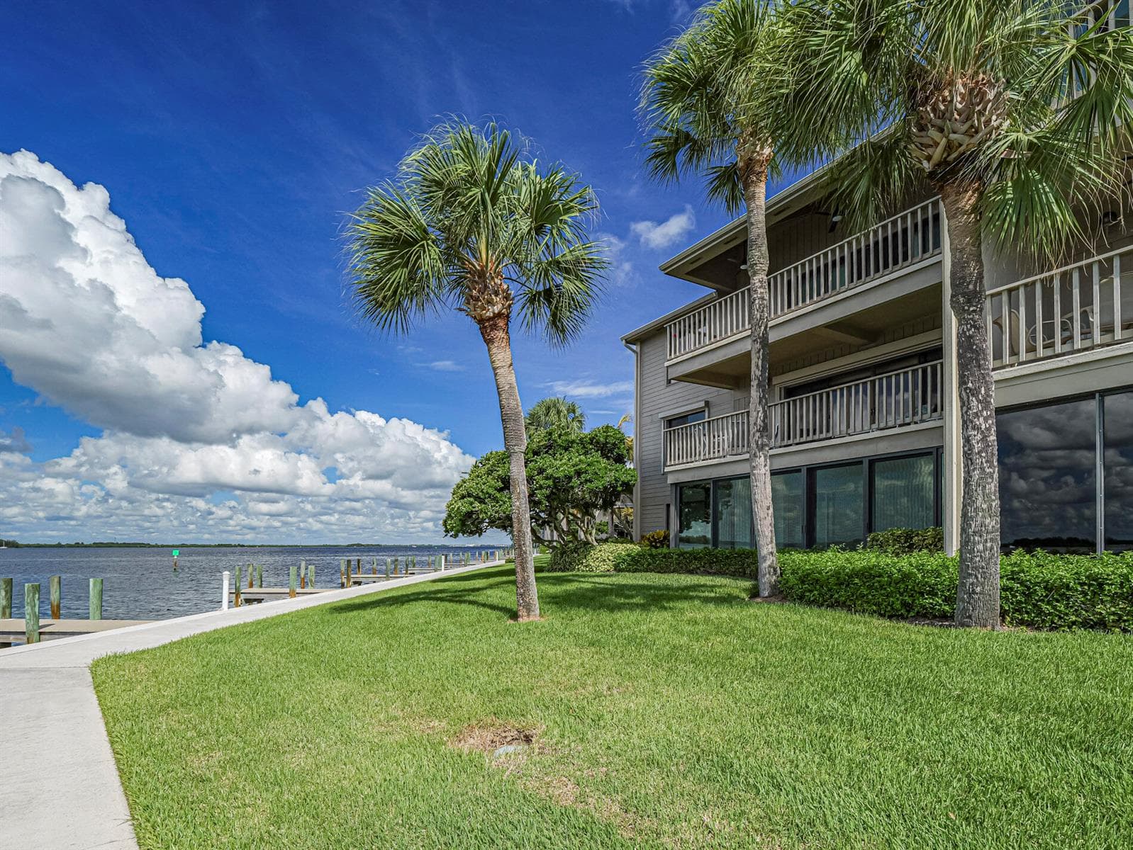 1860 Bay Road photo 5
