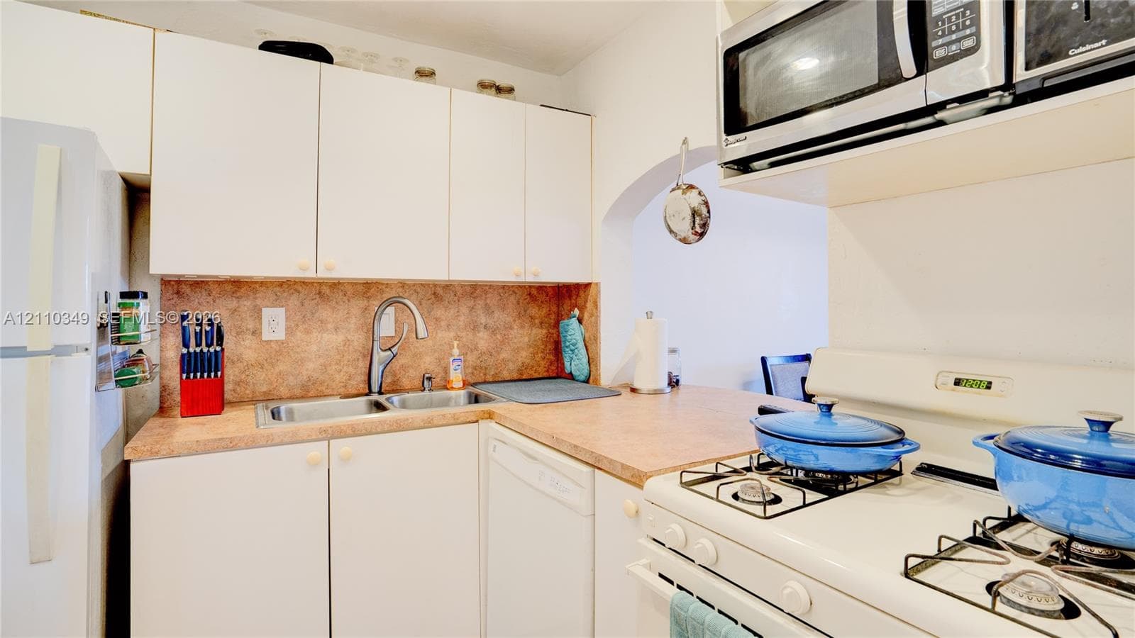 8600 SW 67th Ave 905 photo 22