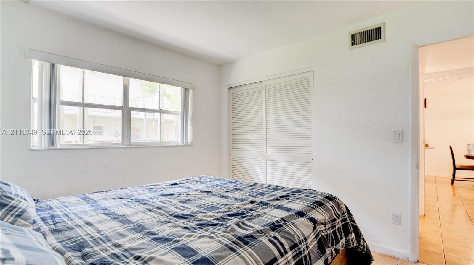 8600 SW 67th Ave 905 photo 5