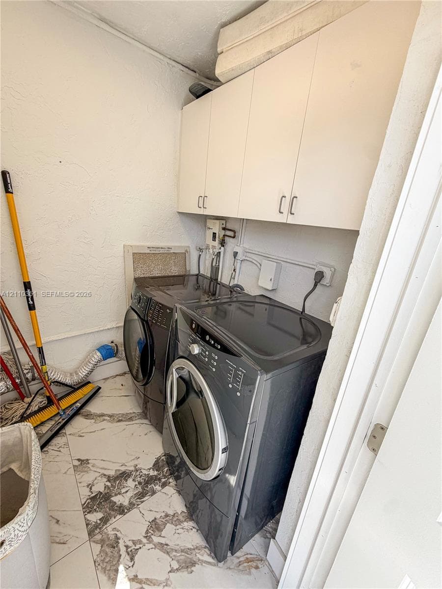 3708 NE 167th St 37 photo 6