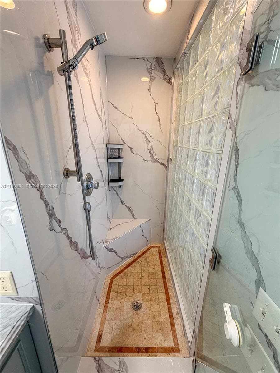 3708 NE 167th St 37 photo 18
