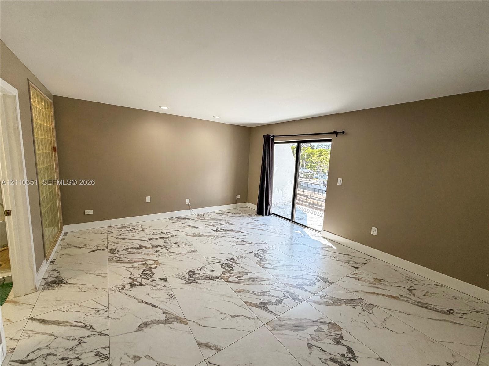 3708 NE 167th St 37 photo 15