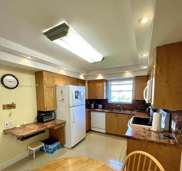 2780 NE 183rd St 517 photo 12