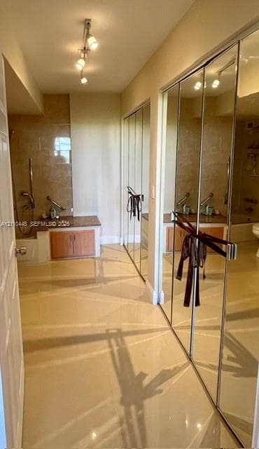 2780 NE 183rd St 517 photo 9