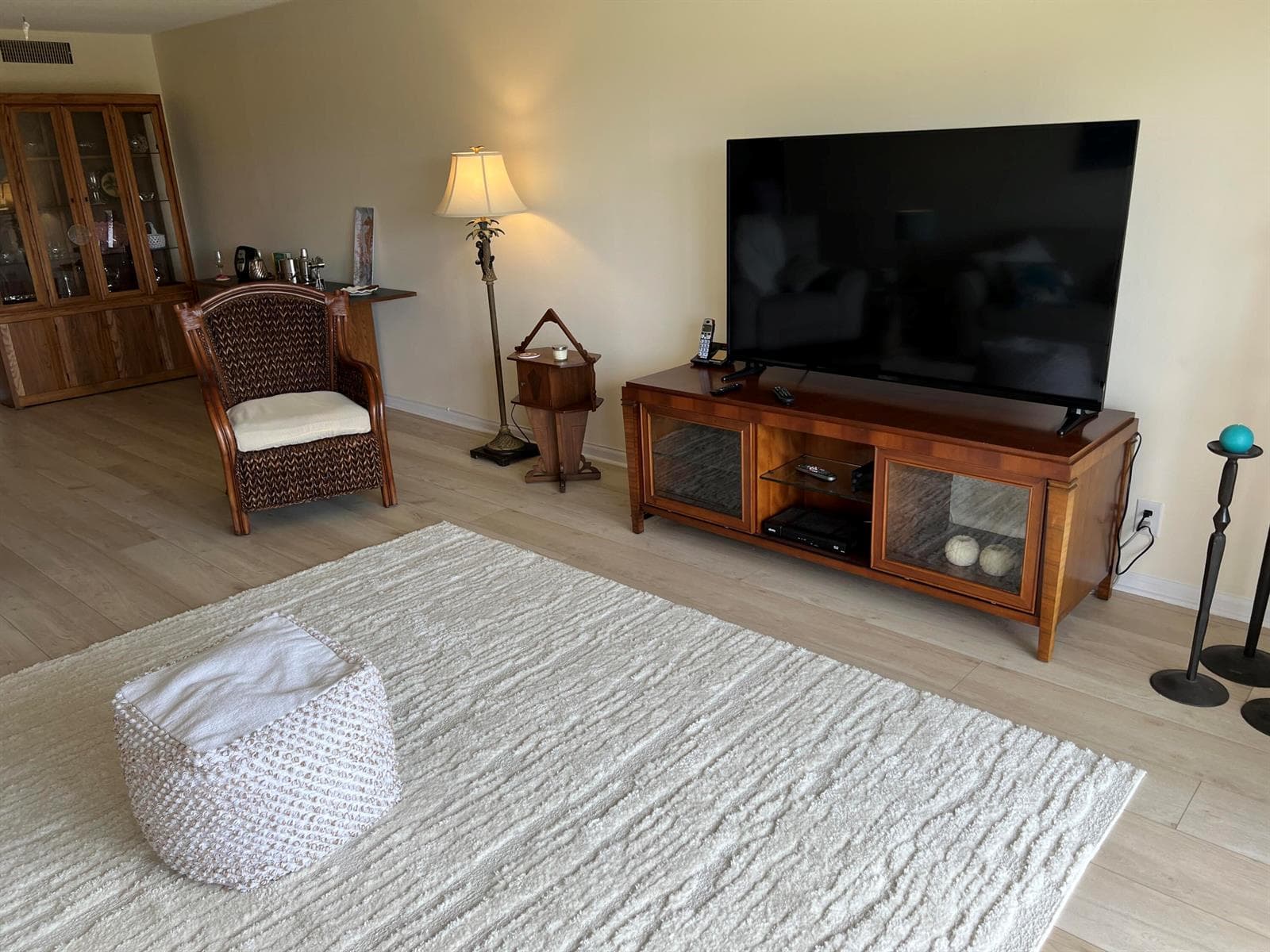 801 LAKE SHORE Drive 515 photo 4