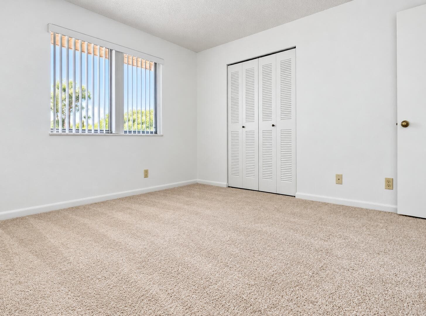 7370 S ORIOLE Boulevard 306-C photo 8
