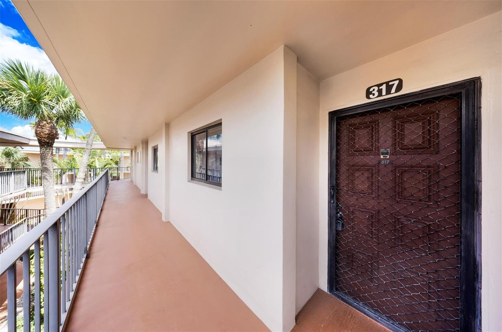 5250 LAS VERDES Circle 317 photo 23