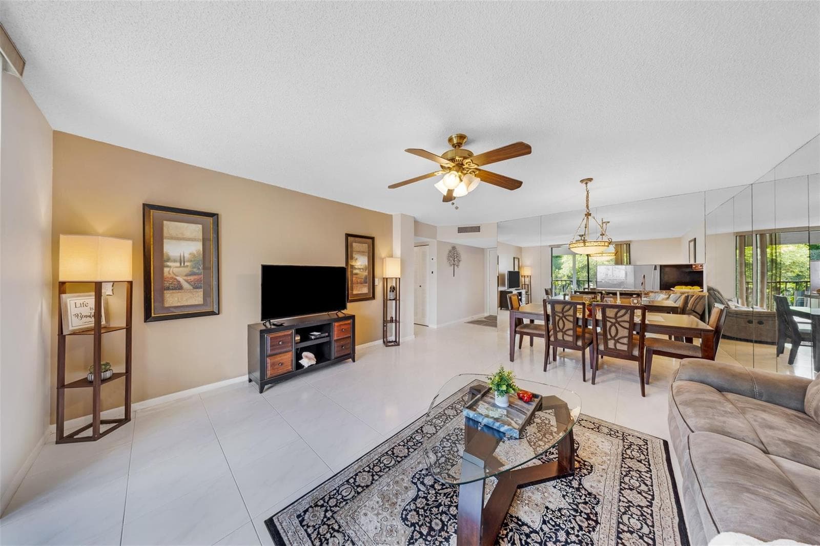 5250 LAS VERDES Circle 317 photo 9