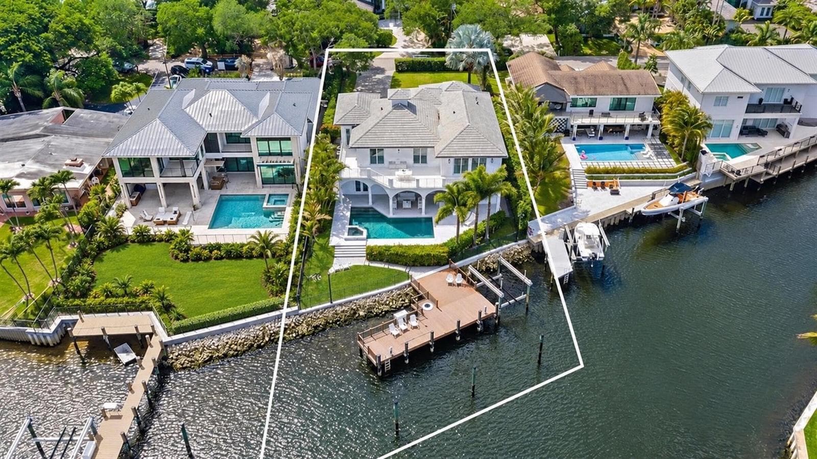 12864 S Shore Drive photo 3
