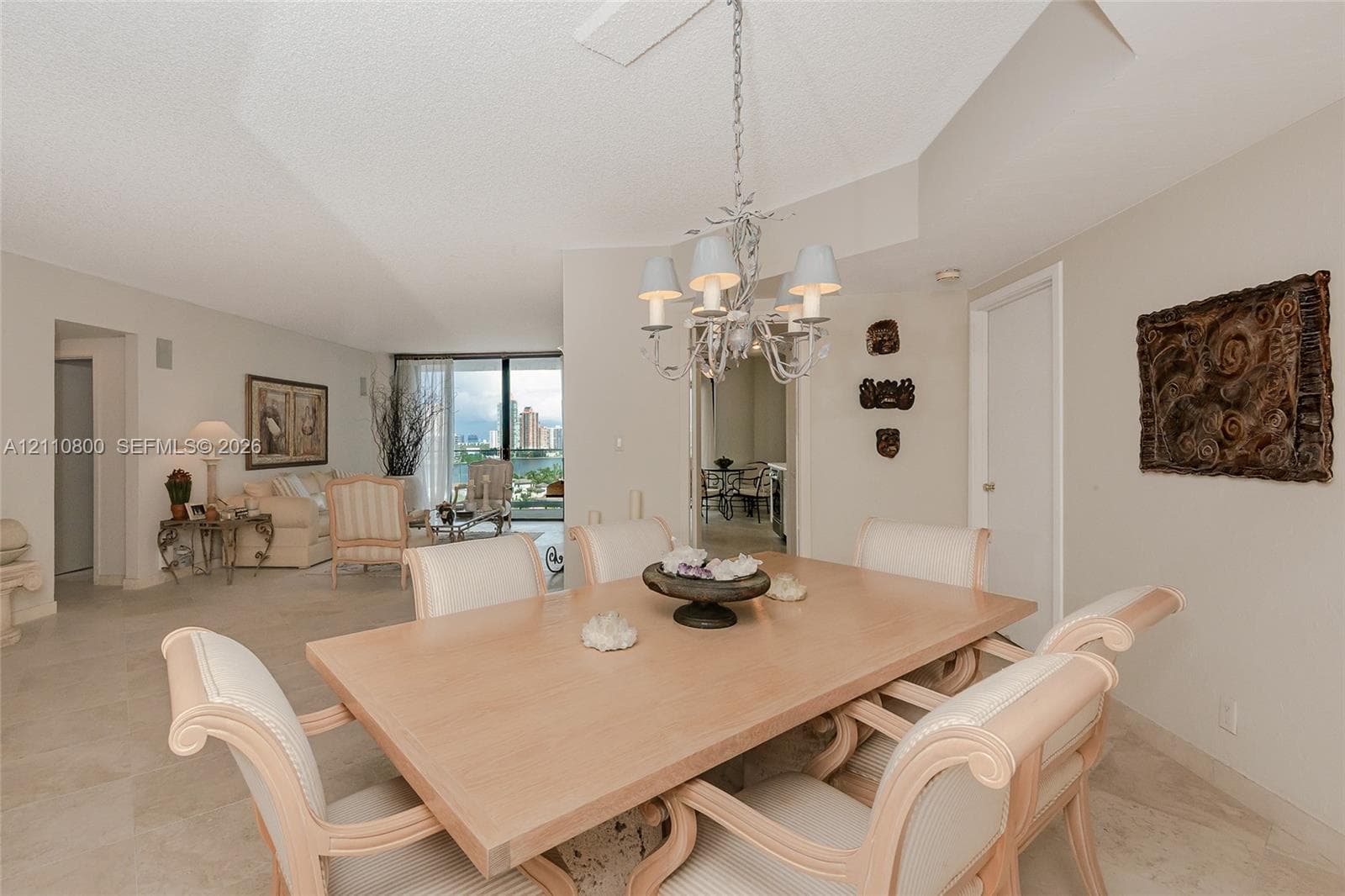 2800 Island Blvd 1105 photo 6