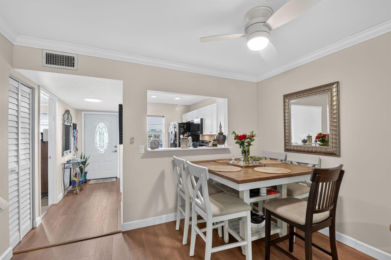 150 LAKE MERYL Drive 244 photo 6