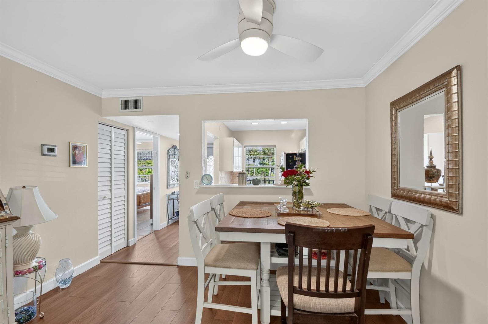 150 LAKE MERYL Drive 244 photo 7