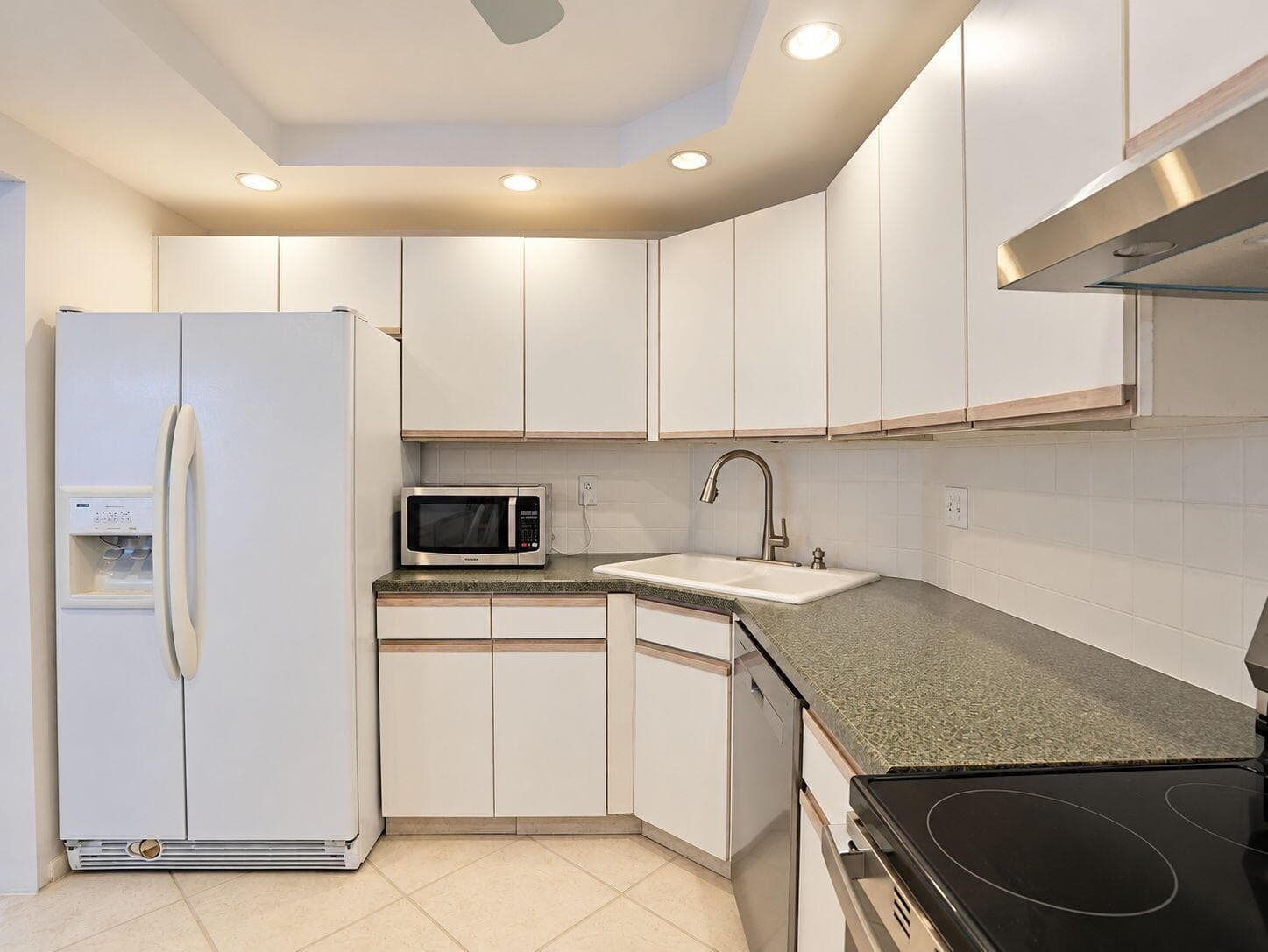 1 HARBOURSIDE Drive 4302 photo 7