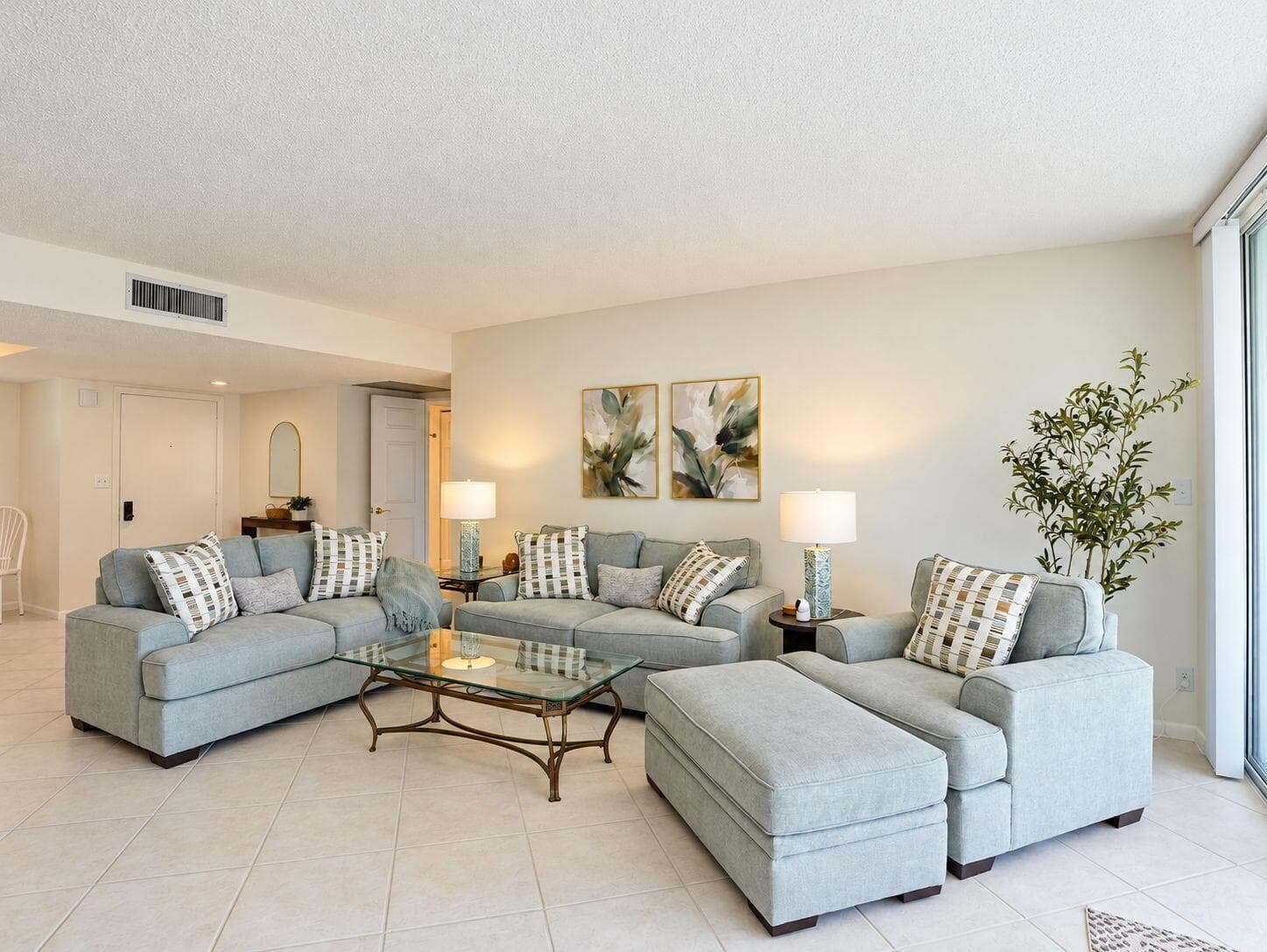 1 HARBOURSIDE Drive 4302 photo 8