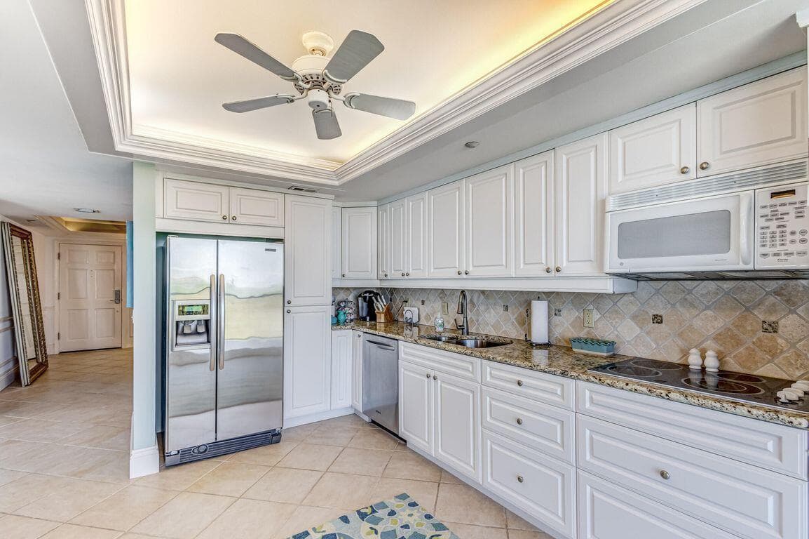 400 S Beach Road 701 photo 17