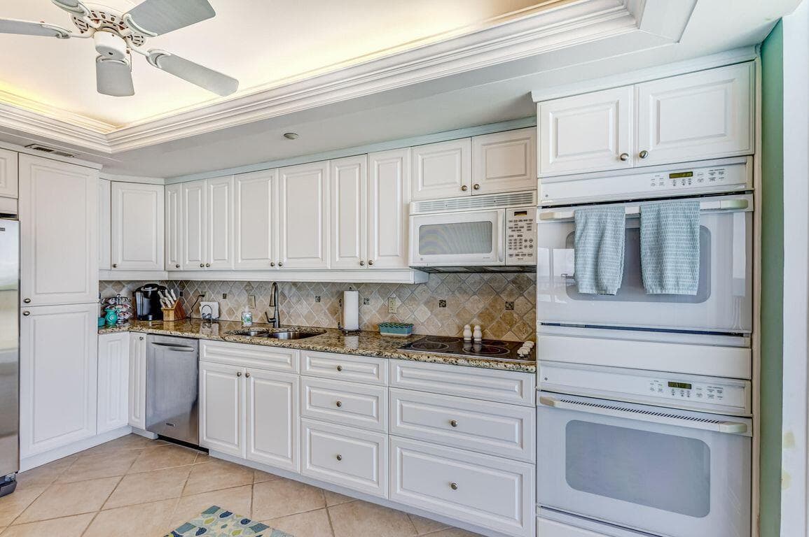 400 S Beach Road 701 photo 18