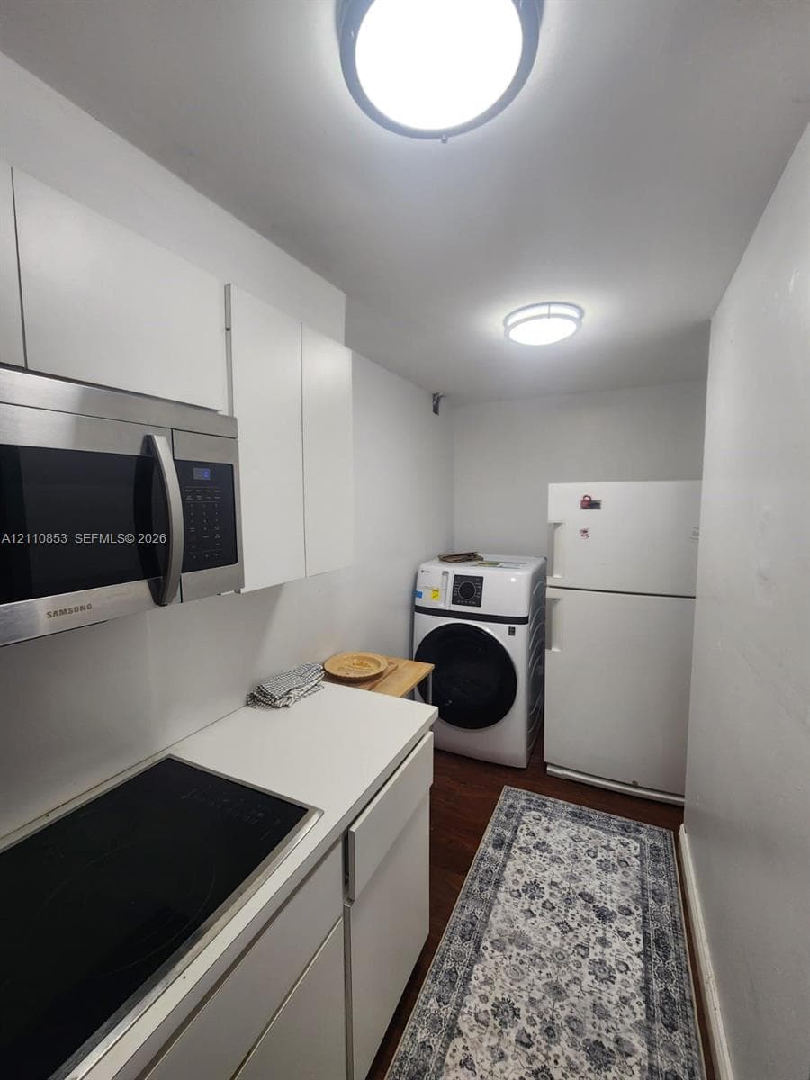 1674 Bay Rd 305 photo 6