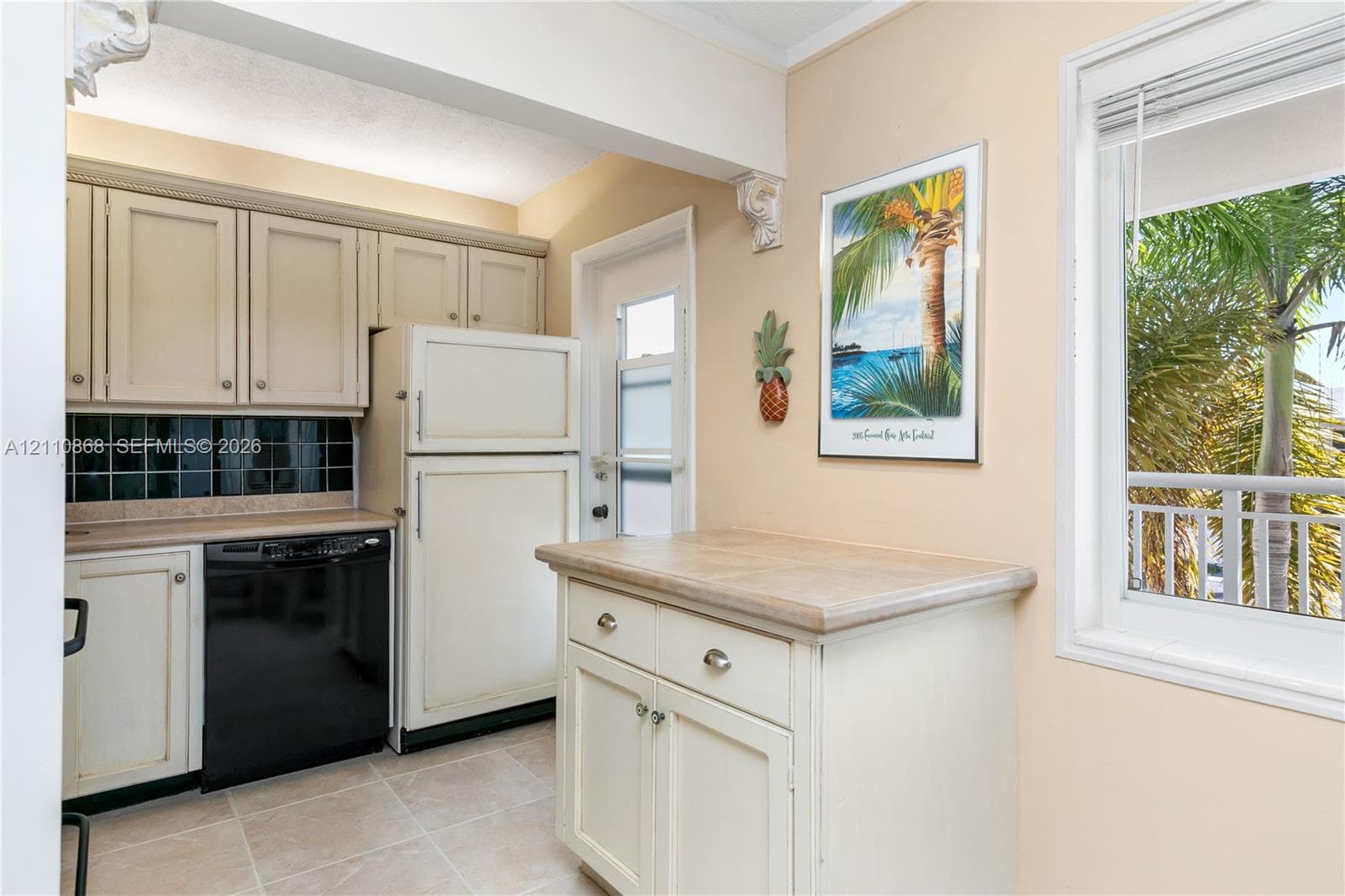 3121 S Ocean Dr 209 photo 6