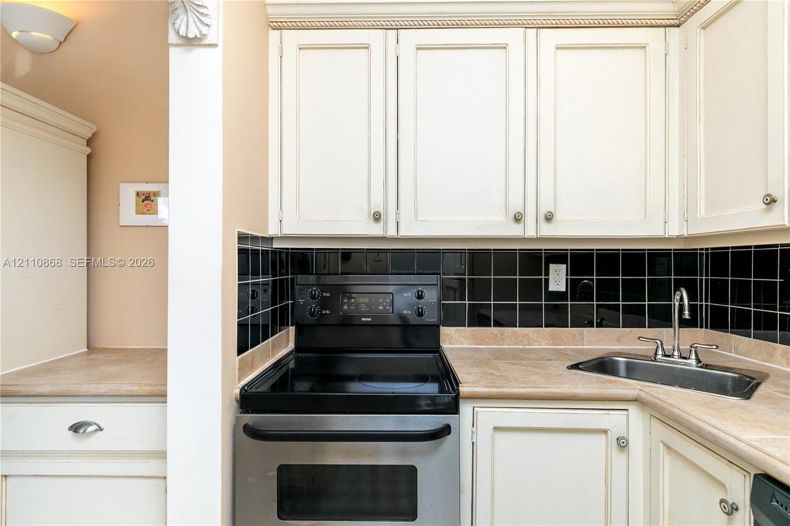 3121 S Ocean Dr 209 photo 5