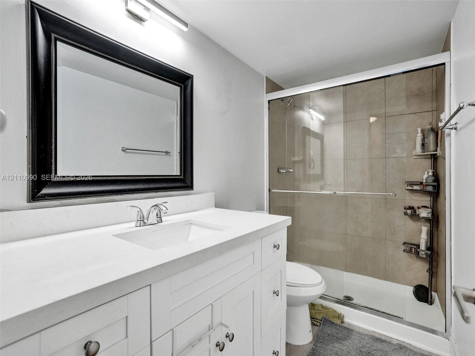 800 Parkview Dr 131 photo 19