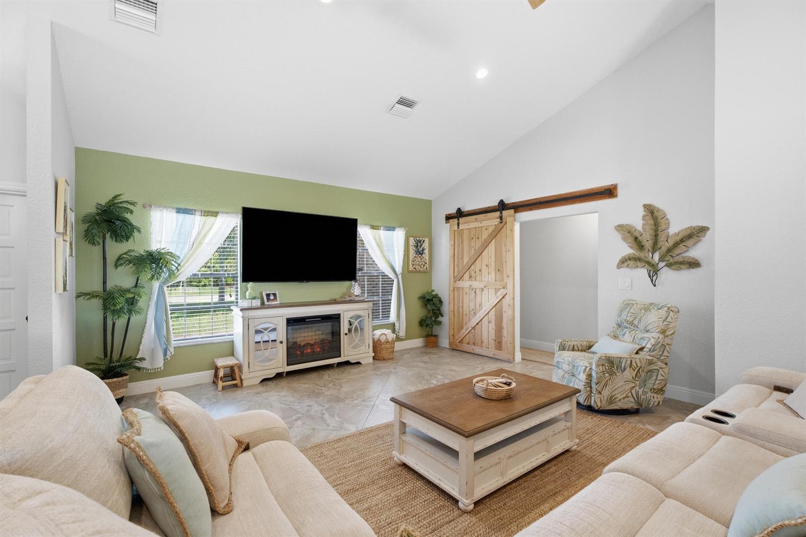 320 S Naranja Avenue photo 6