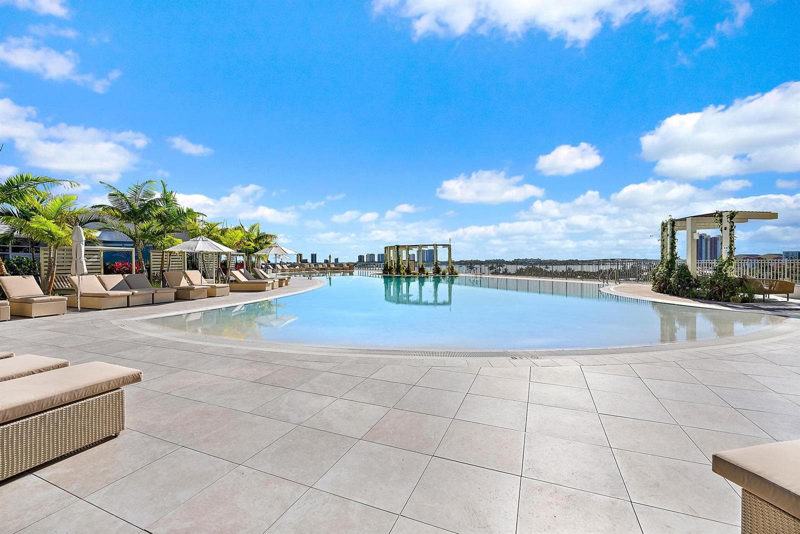 220 Lake Shore Drive 621 photo 22