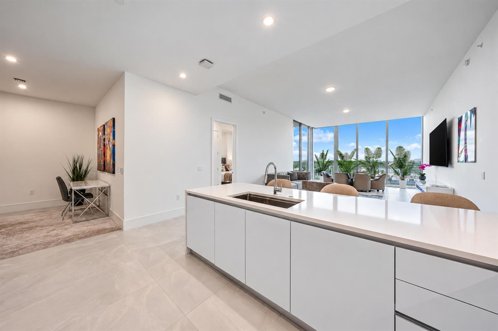 220 Lake Shore Drive 621 photo 1