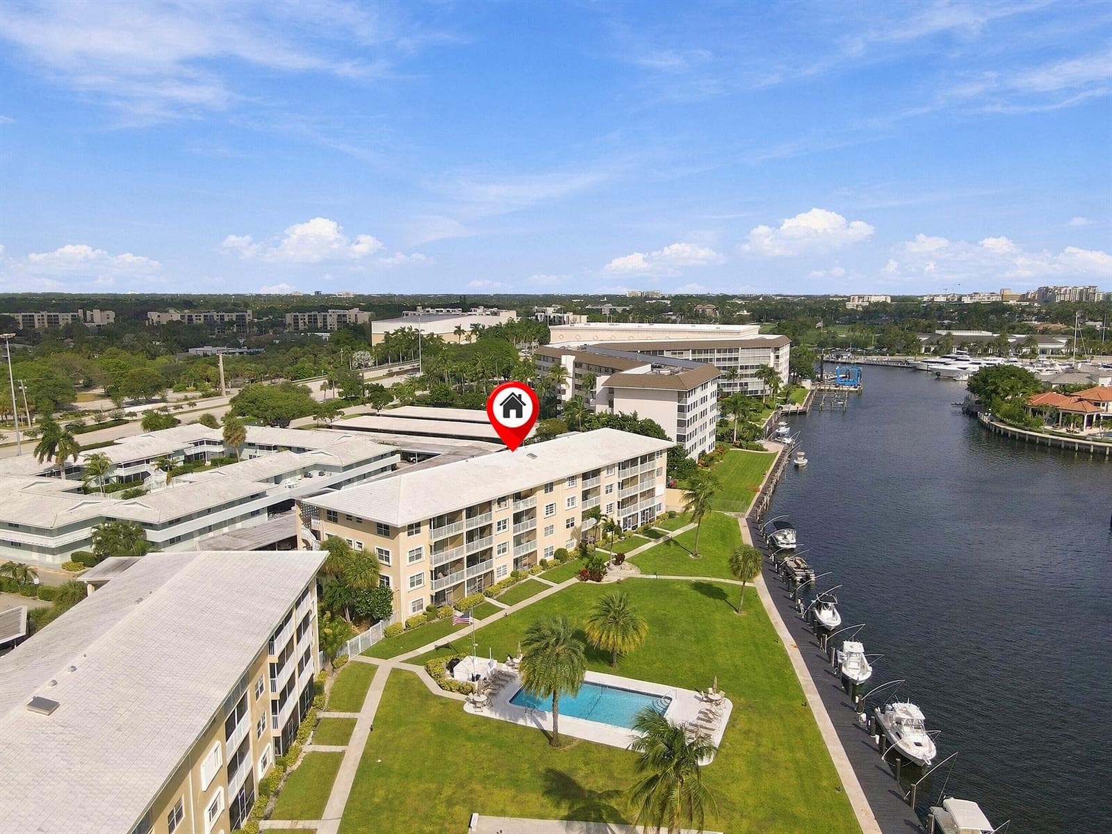 330 N FEDERAL Highway 108 photo 1