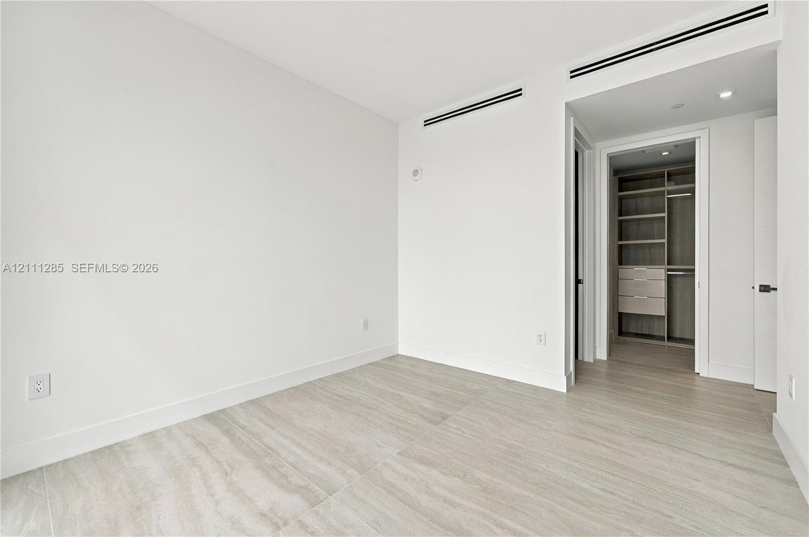 4714 N Flagler Dr 1702 photo 20