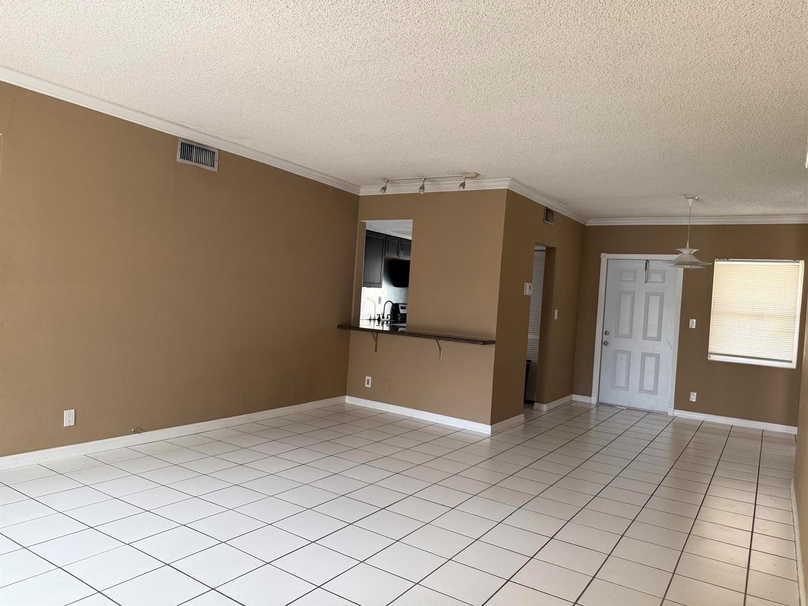1510 SE 15th Street 205 photo 5