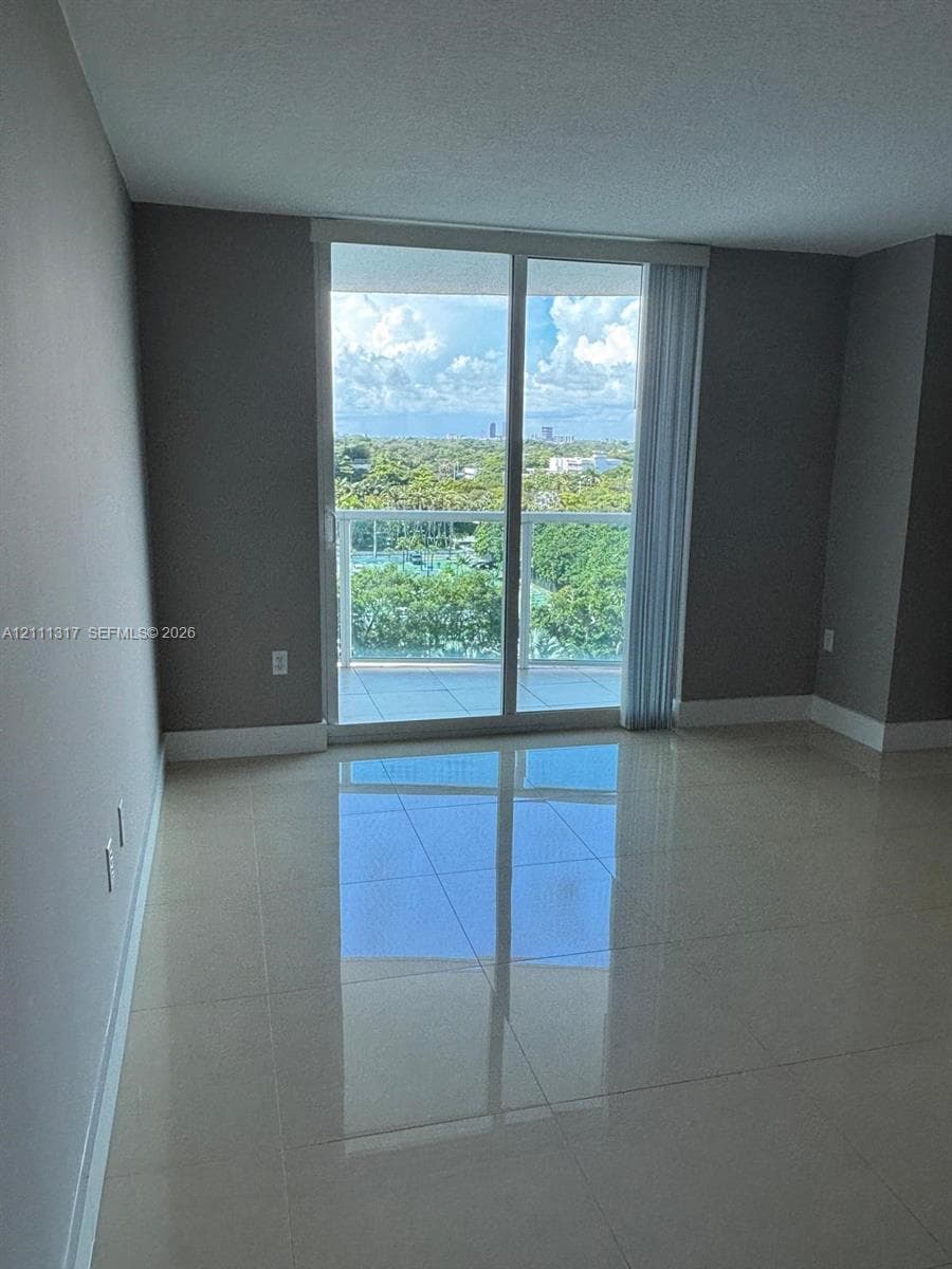 2101 Brickell Ave 711 photo 5