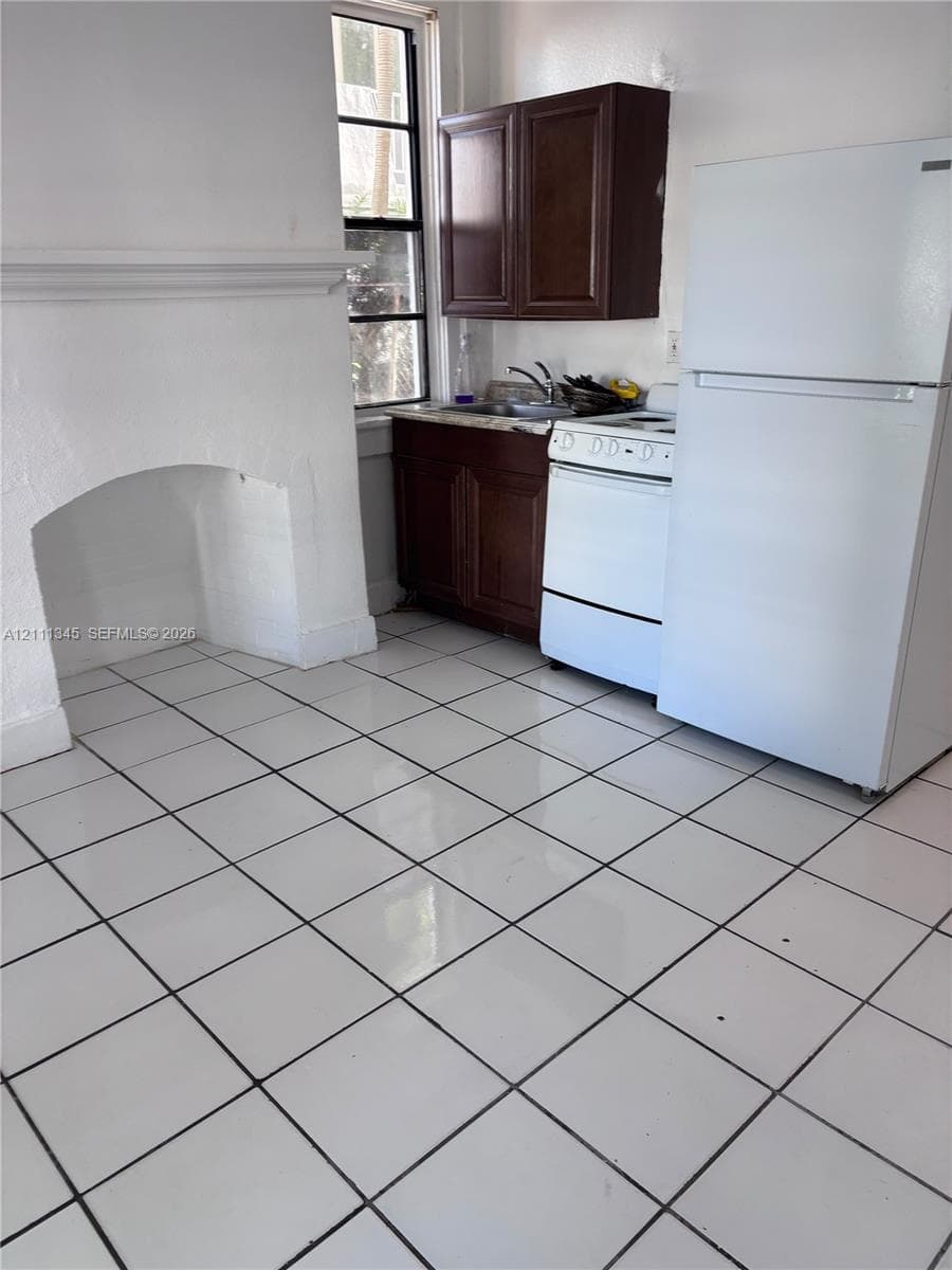 7149 Bay Dr 5 photo 8