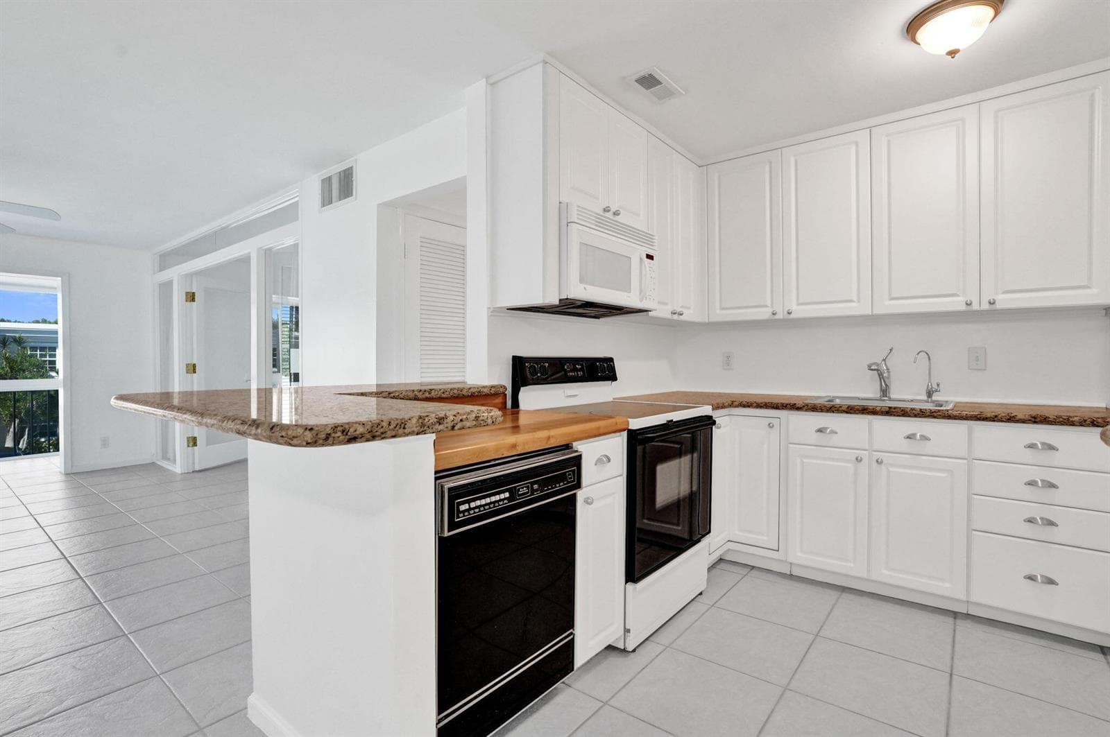 6469 BAY CLUB Drive 3 photo 6