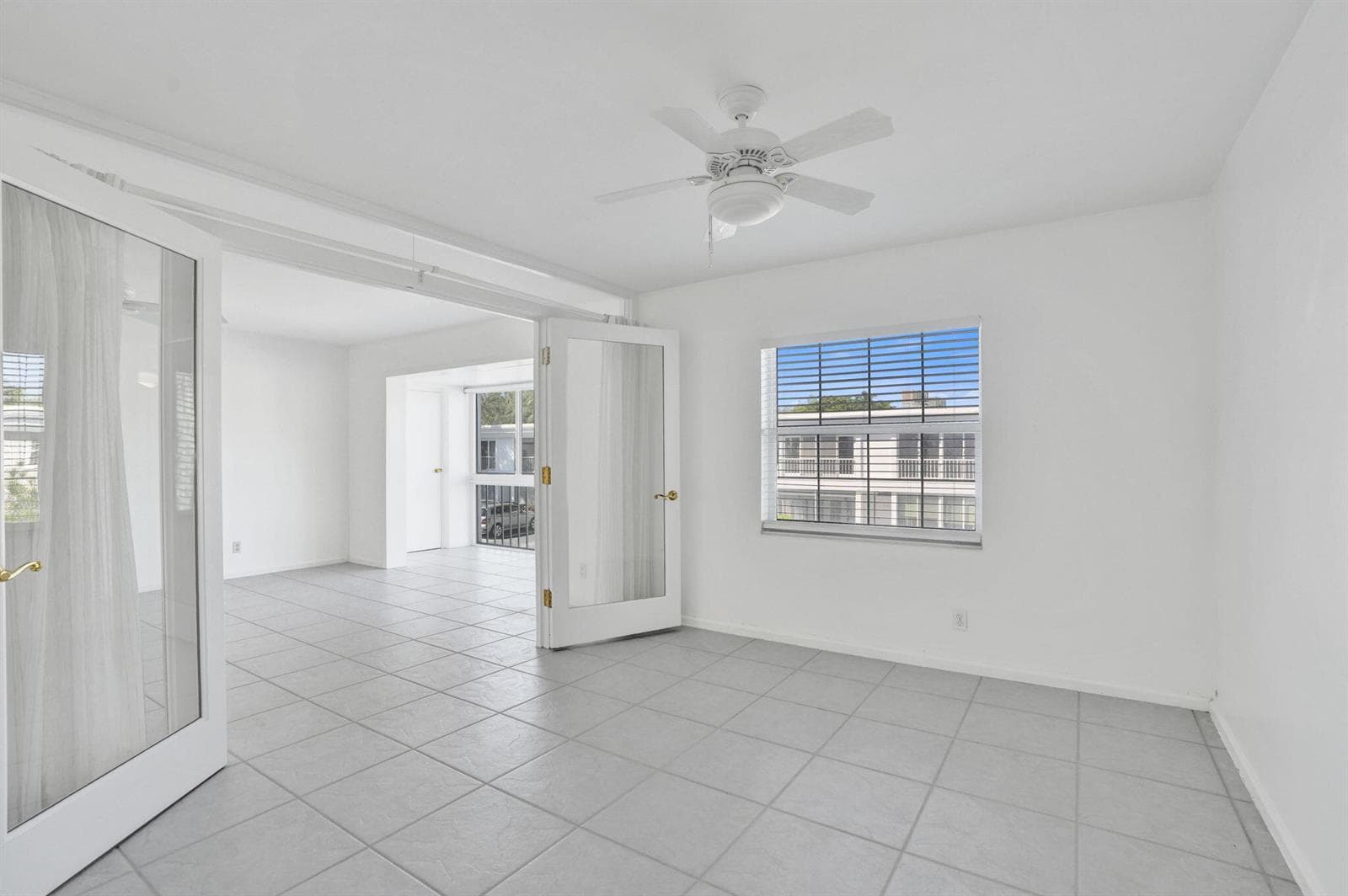 6469 BAY CLUB Drive 3 photo 24