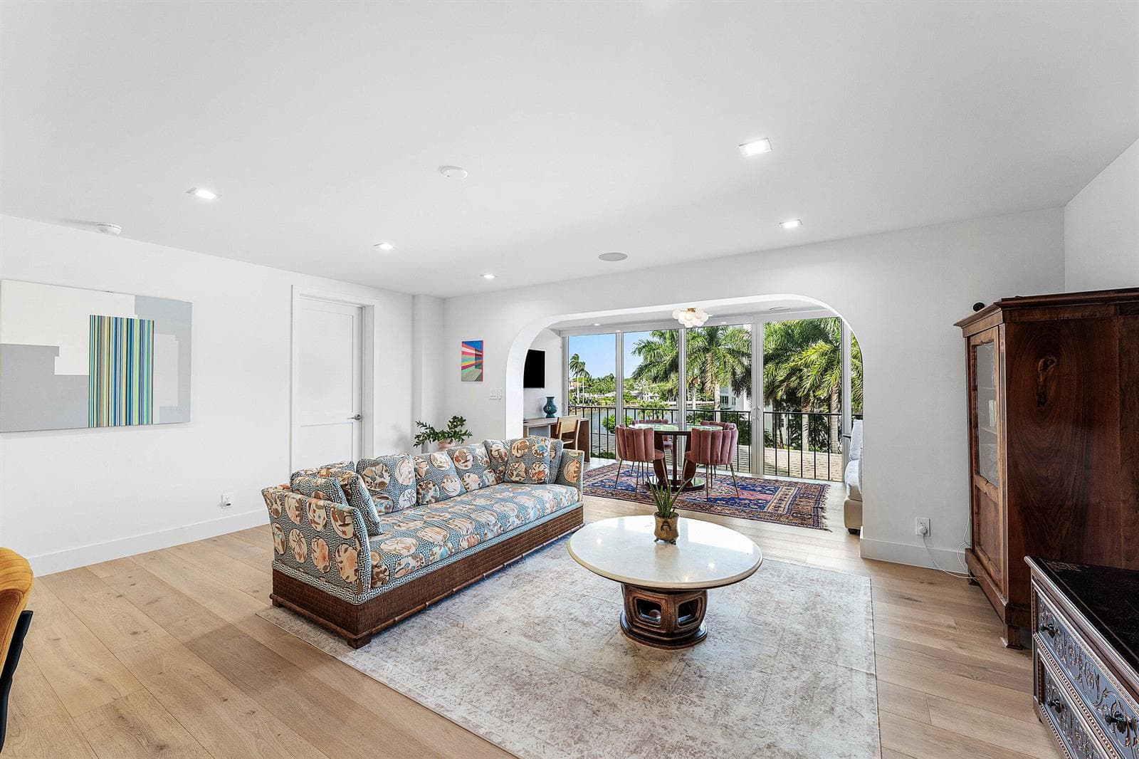 50 East Road 3C photo 2