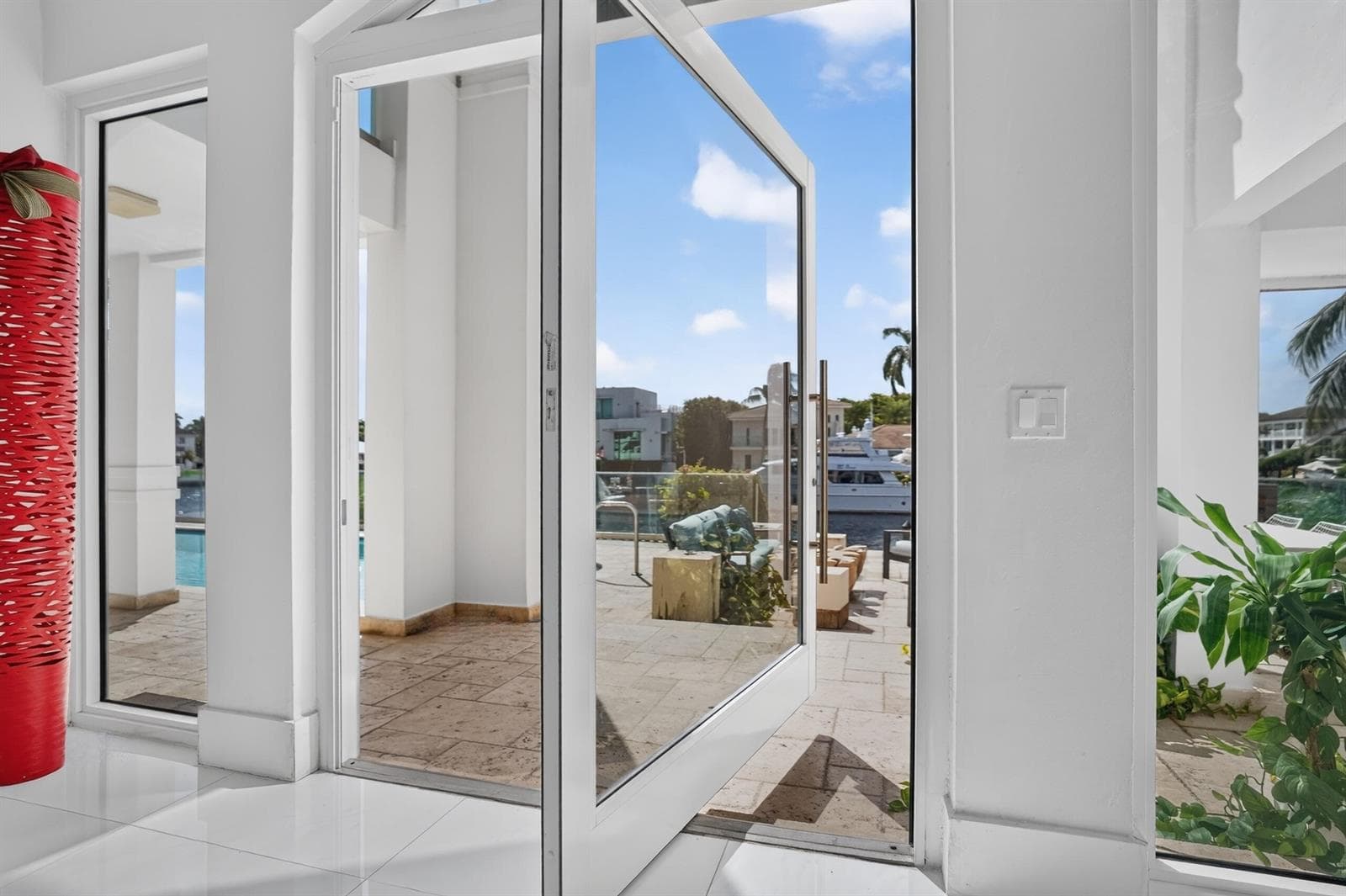 1080 San Pedro Avenue photo 23