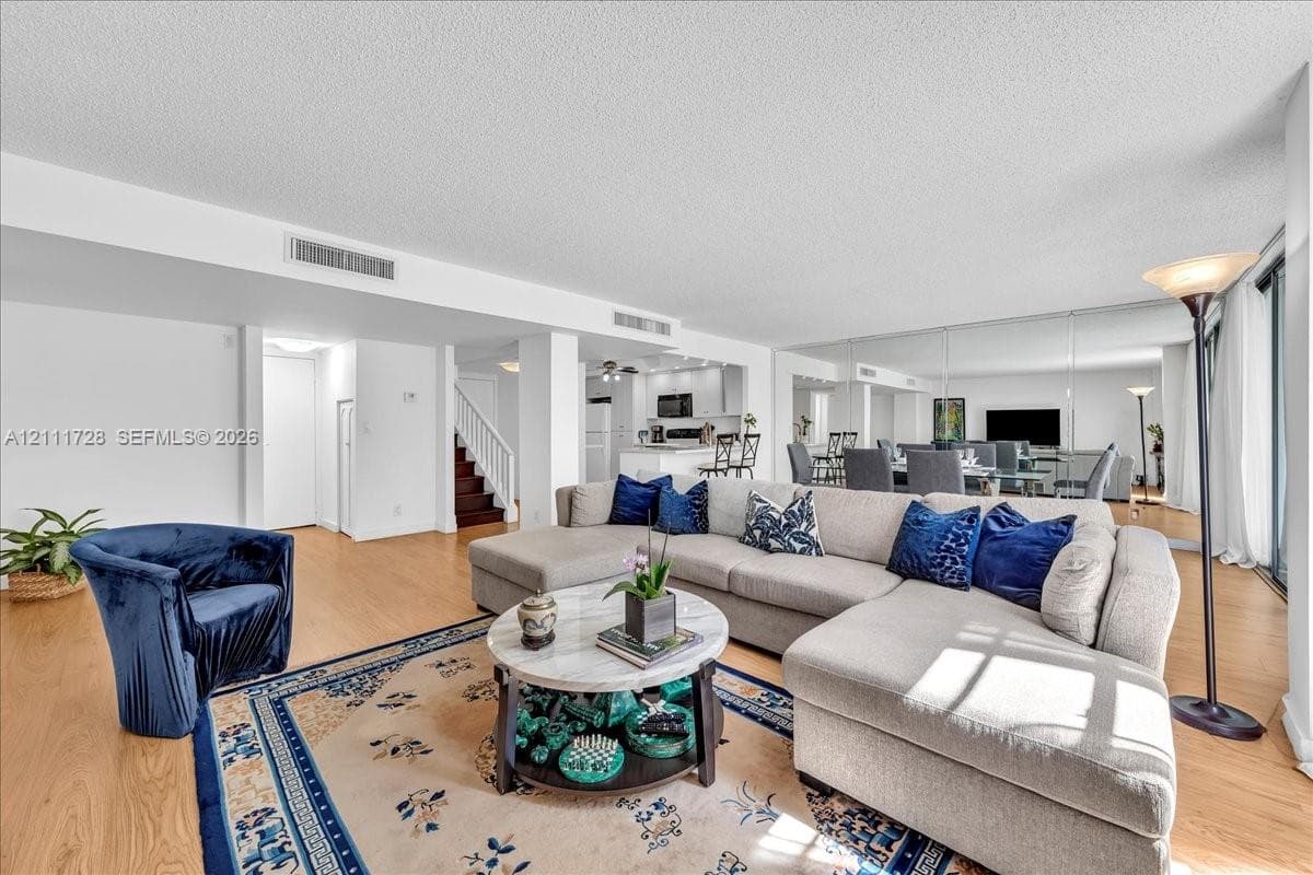 3401 N Country Club Dr 110 photo 5