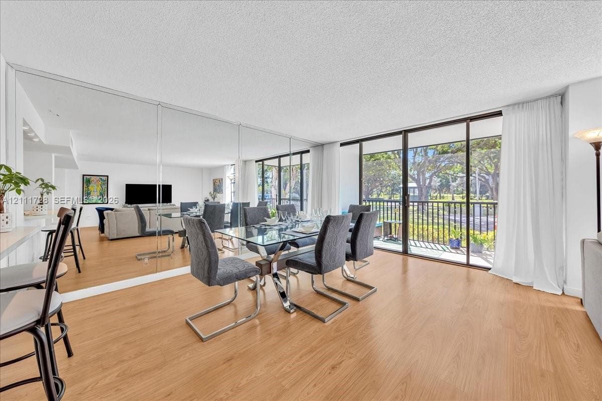 3401 N Country Club Dr 110 photo 10